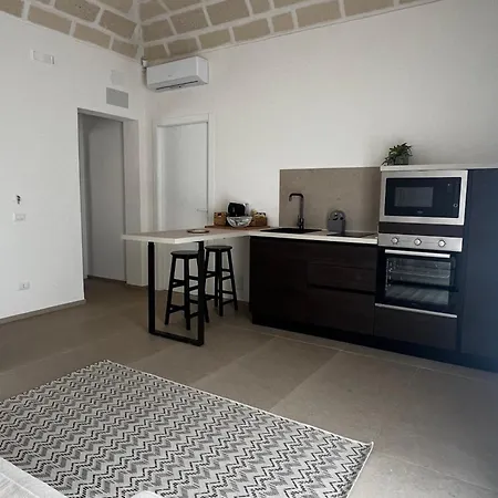 Acqua Salmastra * فافينانا